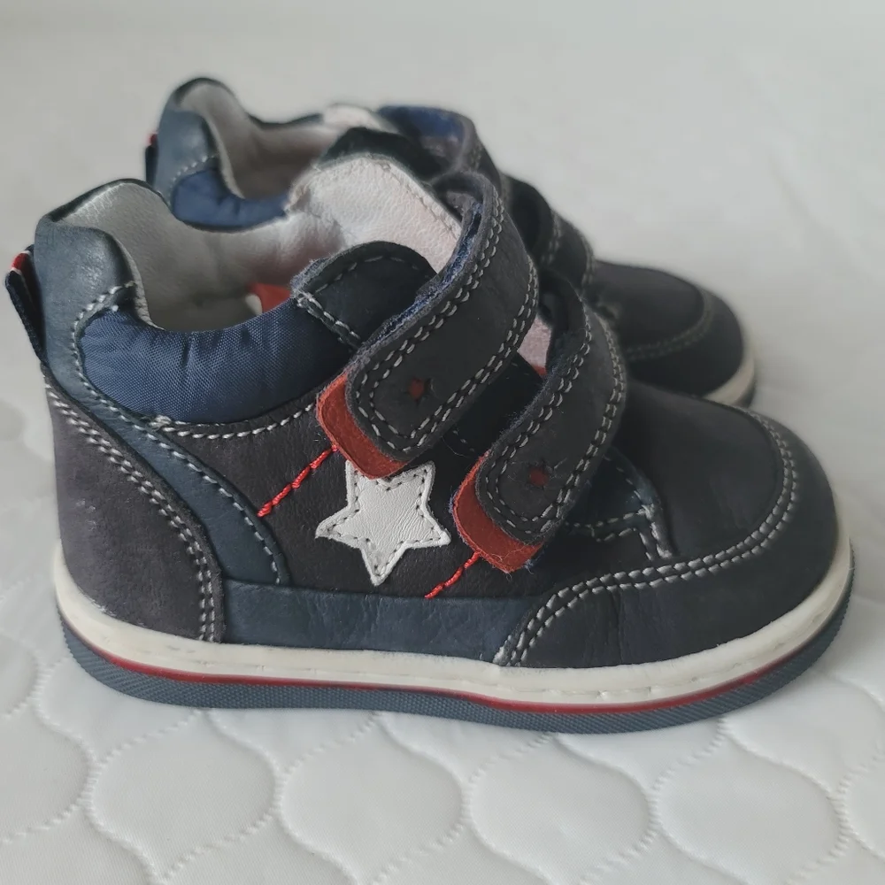 Lasocki Navy Red Baby Shoes Star Design Size 4.5 O 5 EU20